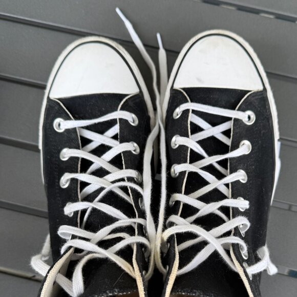 Women's Converse - Picture 2 of 8